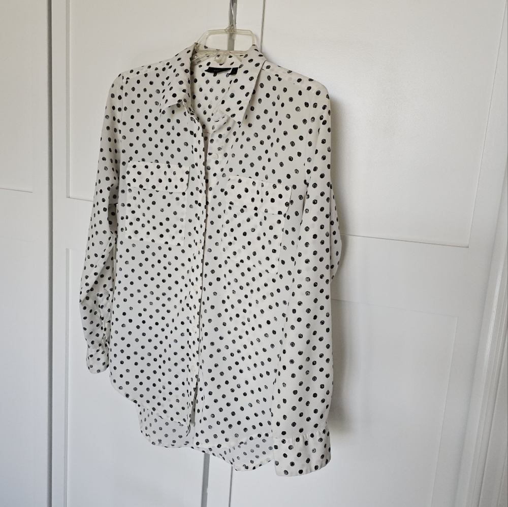 Apt. 9 silky blouse size S - Picture 9 of 11